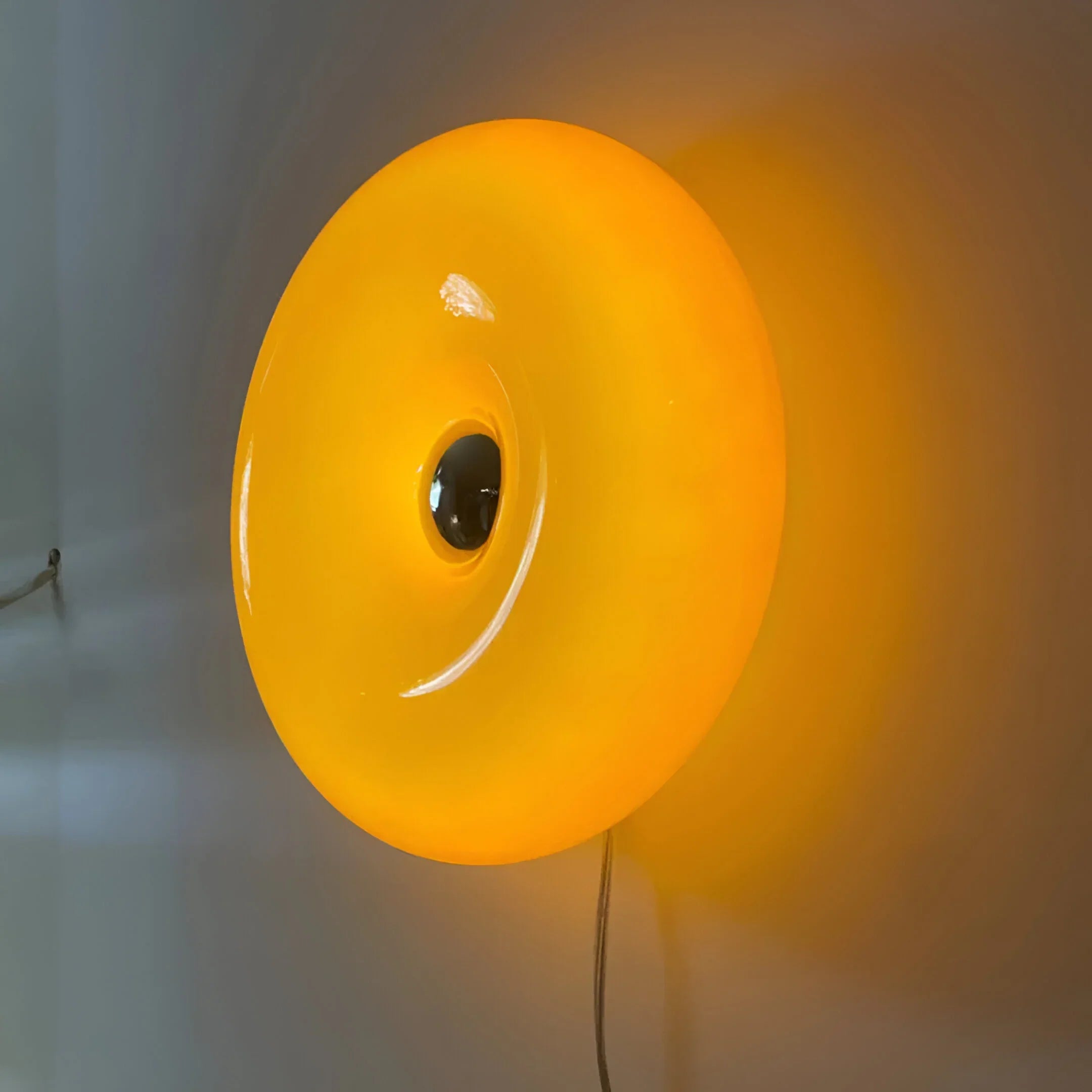 DonuGlow – Cute Dimmable Donut Table Lamp
