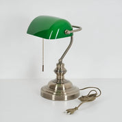 EmeraldGlow – Vintage Banker’s Table Lamp