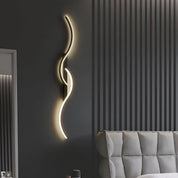 WaveGlow – Modern Curved Wall Light 5
